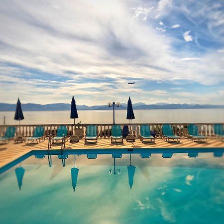 Brentanos Apartments - A - View Of Paradise Gastouri  Extérieur photo